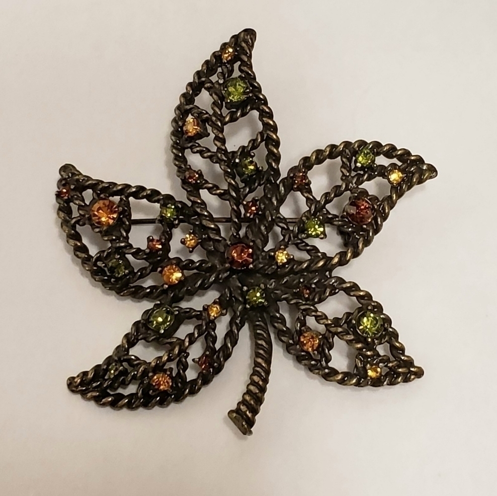 Vintage Avon Fall Leaf Pin NR
